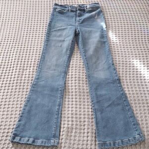 Kensie High Rise Flare Jeans Light Wash - Size 4 / 27